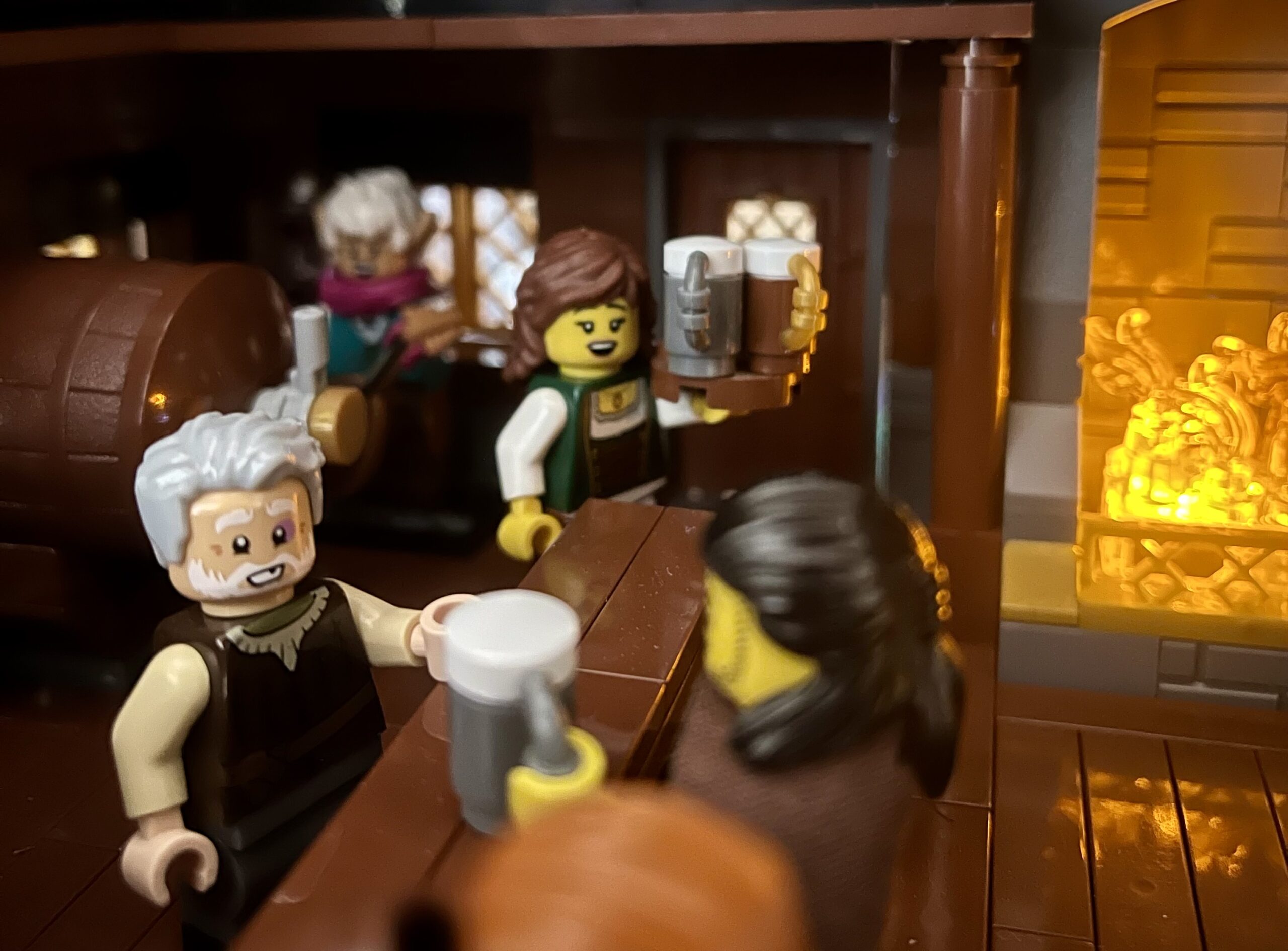 MOC - Dragons Tale Inn